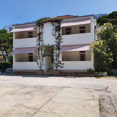 Studio Apartments Marija With Private Parking Makarska Dış mekan fotoğraf