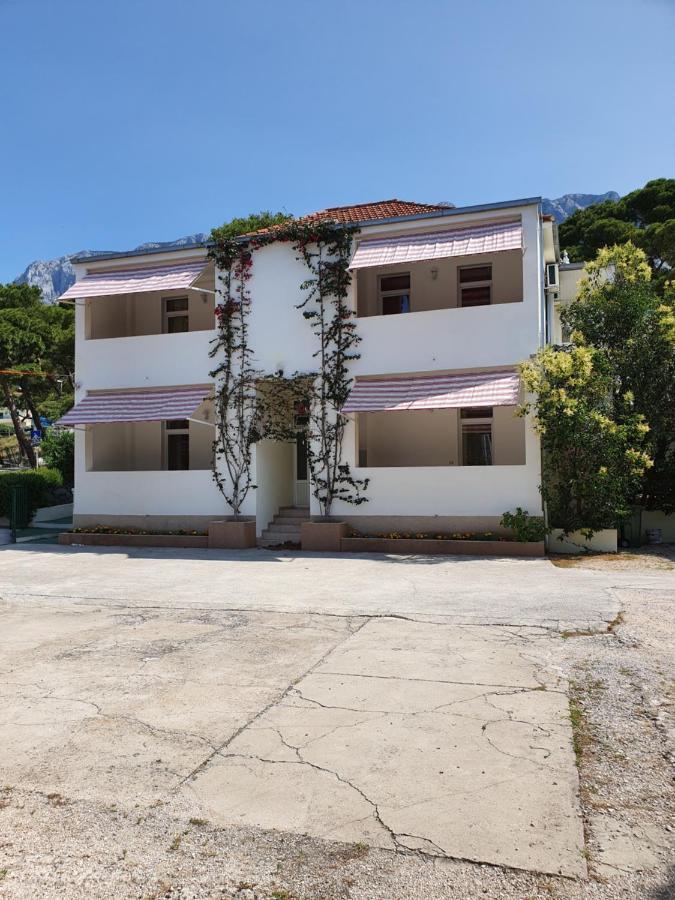 Studio Apartments Marija With Private Parking Makarska Dış mekan fotoğraf