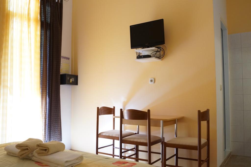 Studio Apartments Marija With Private Parking Makarska Dış mekan fotoğraf