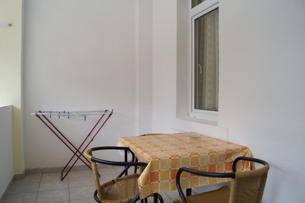 Studio Apartments Marija With Private Parking Makarska Dış mekan fotoğraf