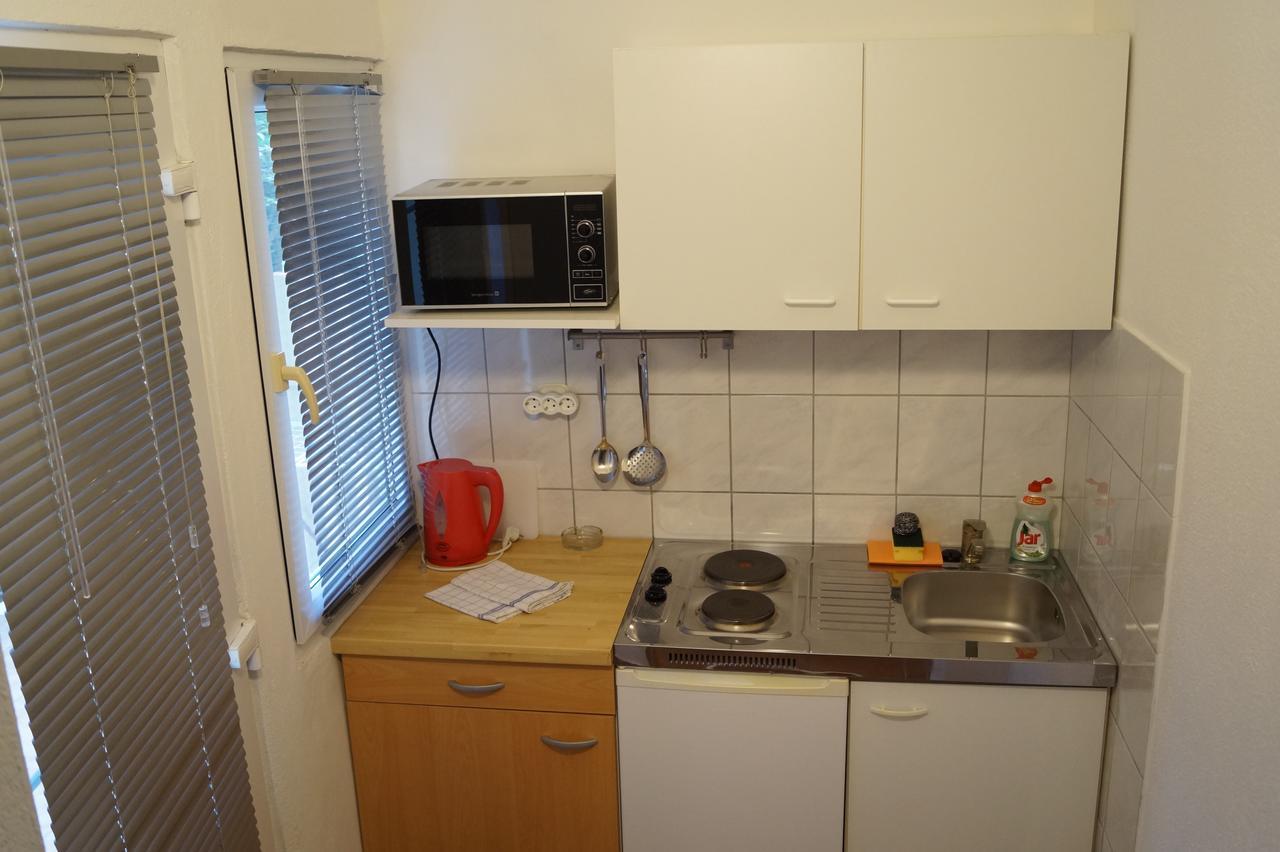 Studio Apartments Marija With Private Parking Makarska Dış mekan fotoğraf